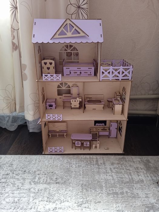 Продам игрушечный домик