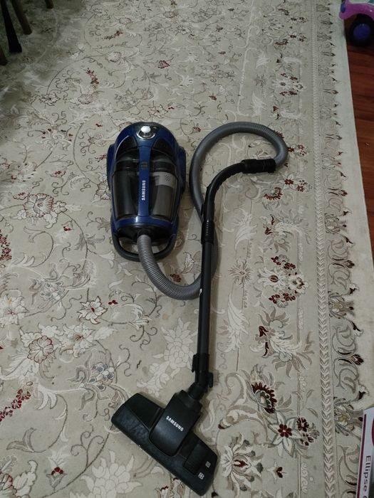 Продам пылесос б/у