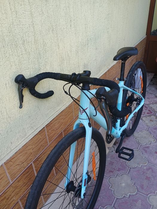 Felt Broam 28 цола Гравел