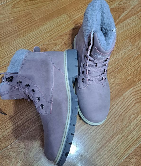 Ghete dama roz prafuit