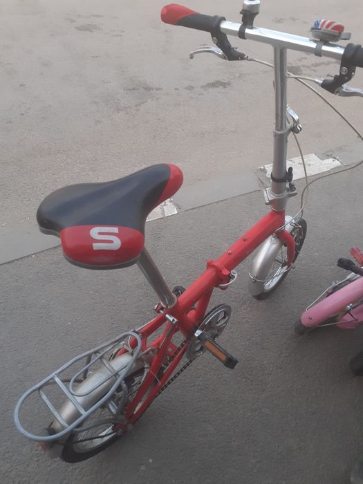 Vând biciclete pliabila