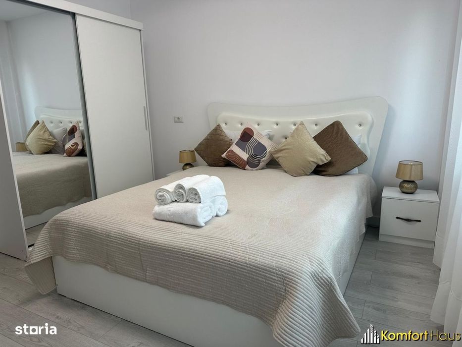 Apartamen 2 camere bloc nou, loc parcare privat