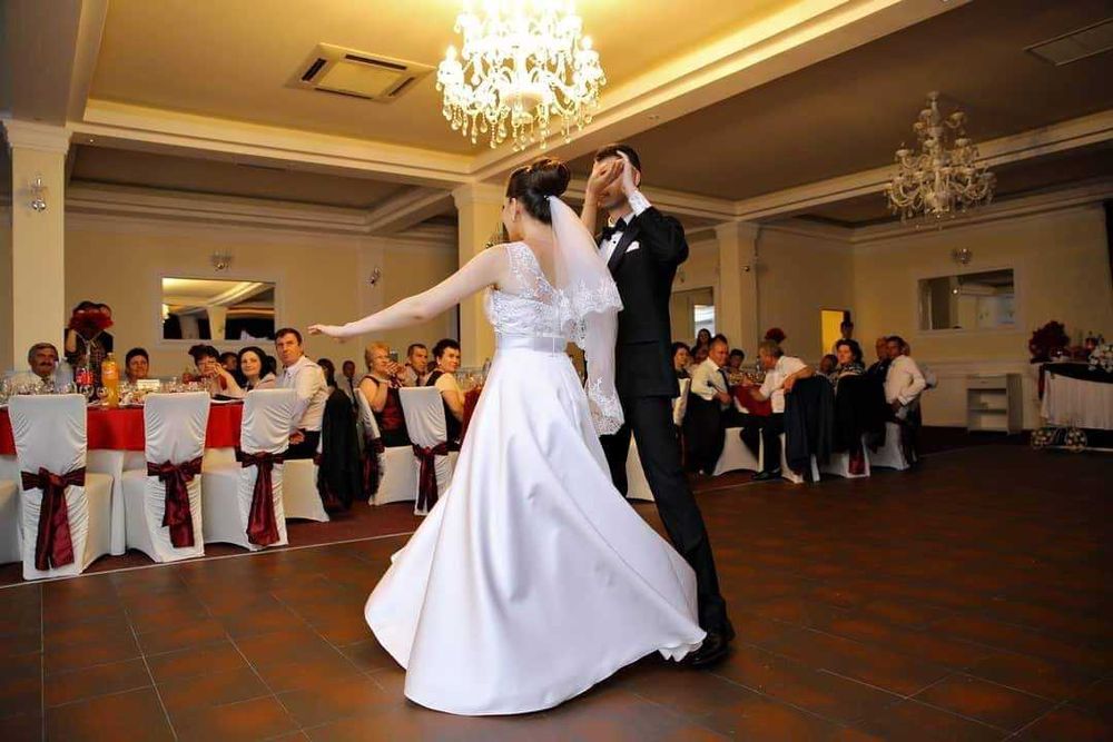 Rochie de mireasă M din tafta alba