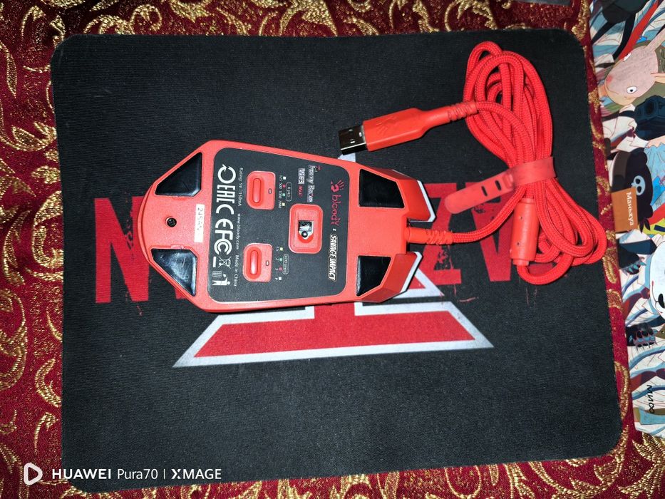 Продаю мышку с ковриком состояние хорошее