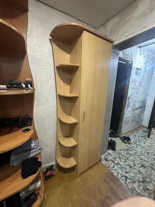 Шкаф в прихожую б/у