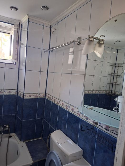 Inchiriez pe termen lung ,microapartament .