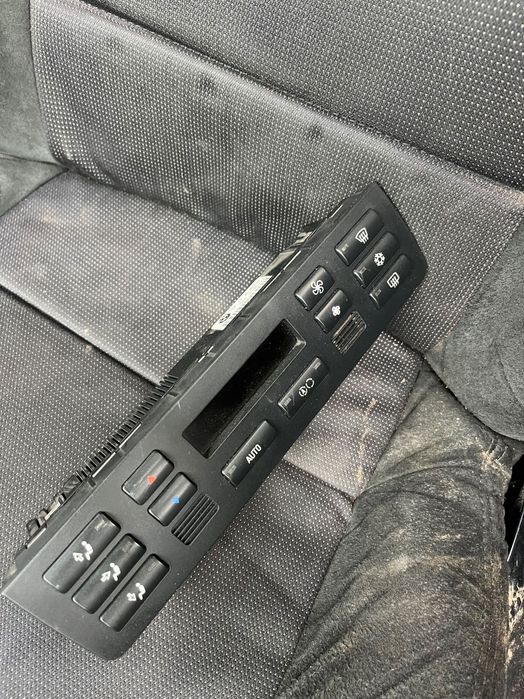 Продавам BMW e46 320d комби на части