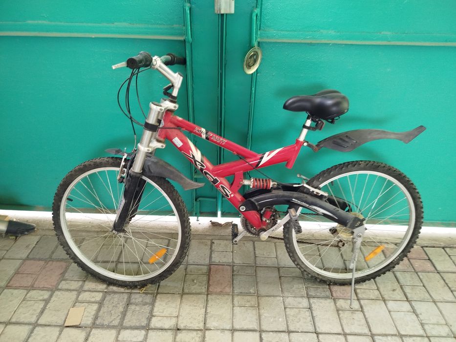 Велосипед красный