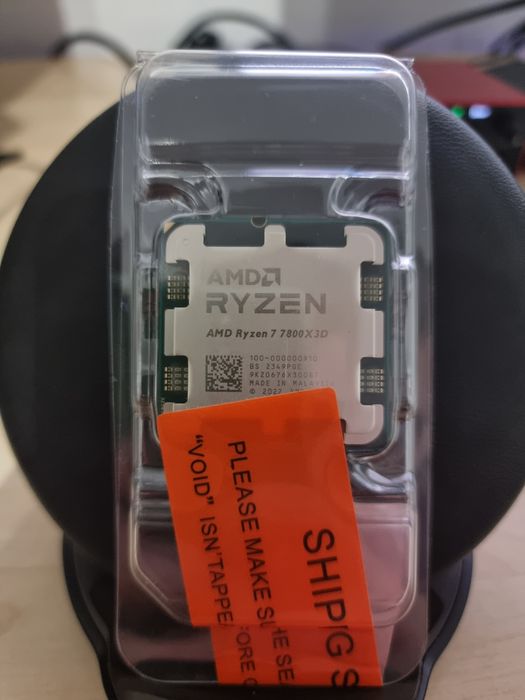 Procesor AMD Ryzen 7 7800X3D Nou