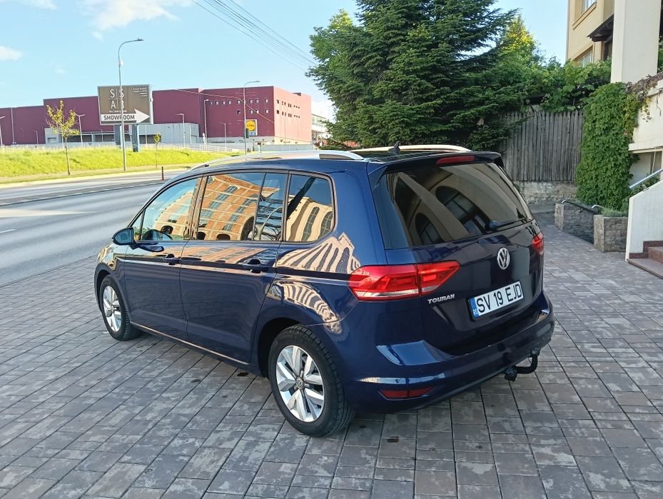 Volkswagen Touran 7 locuri AUTOMAT