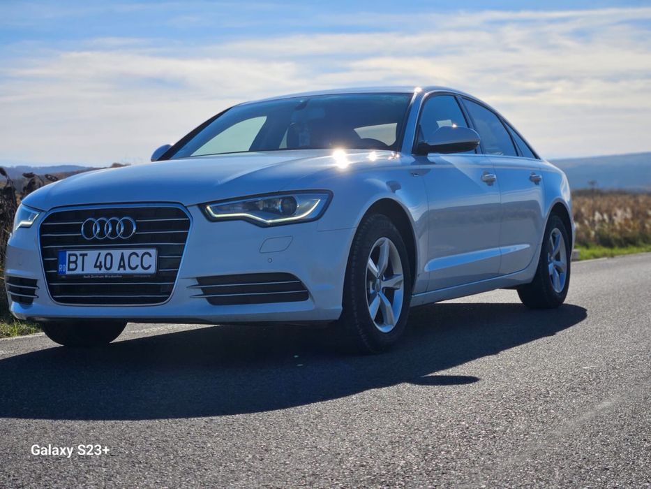 Vând Audi A6 2011