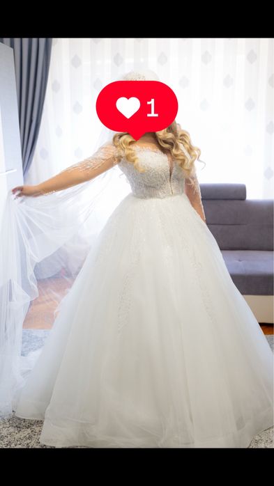 Rochie de mireasă(cerc și voal) + diademă cadou
