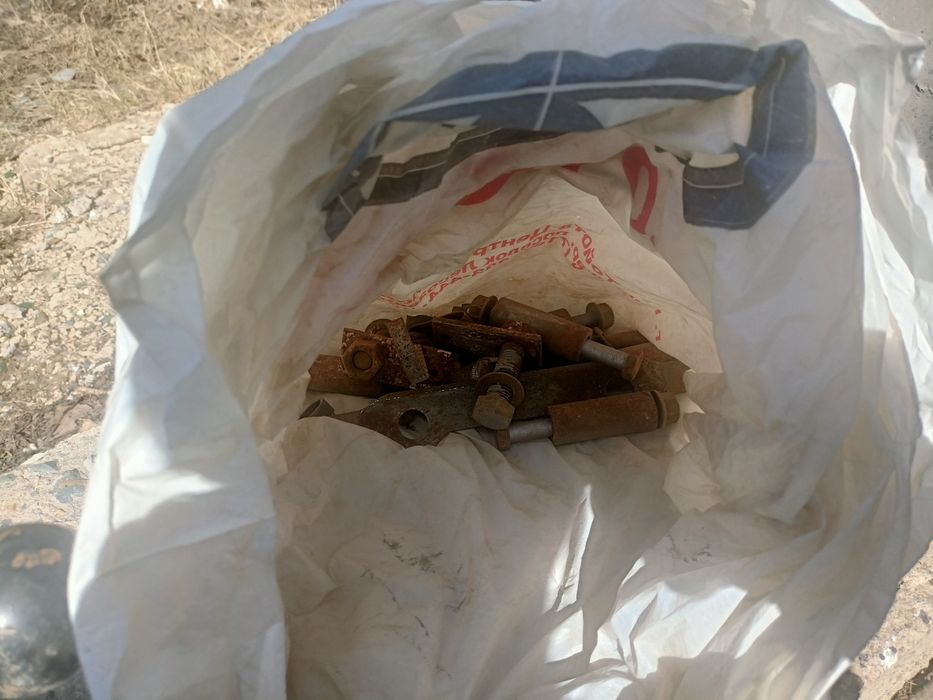 Продам фаркоп крузак 200