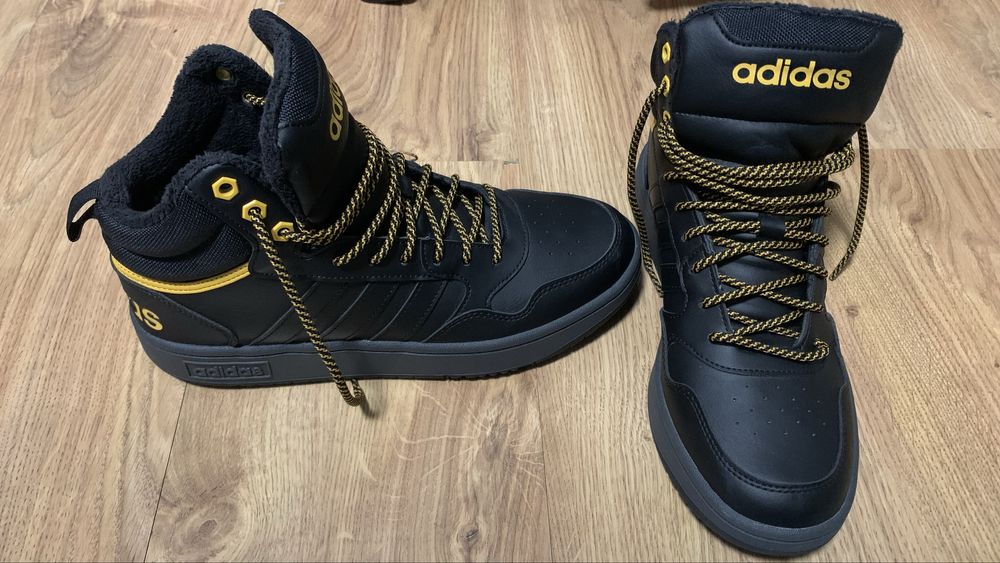 Зимние Adidas Hoops