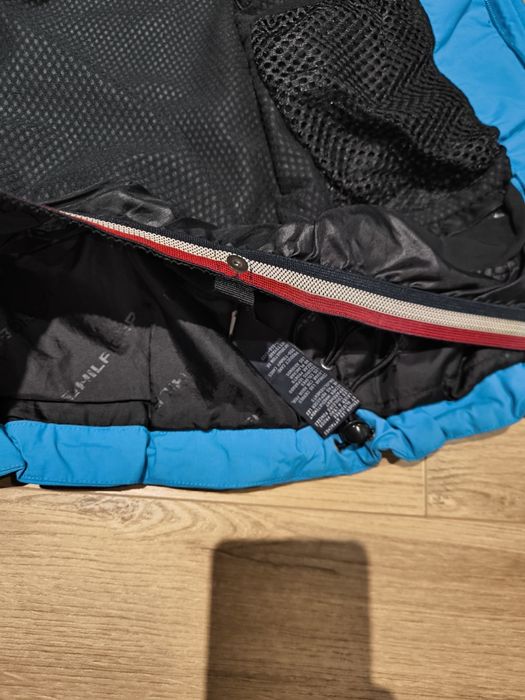 Оригинално зимно яко Tommy Hilfiger - Размер М