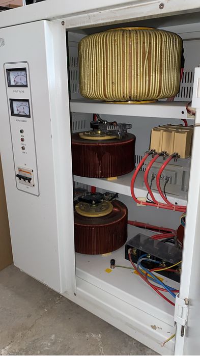 Stabilizator de Tensiune BRAUN GROUP Full Automatic 30kVA