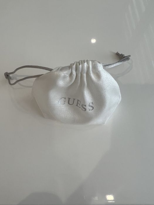 Торбички за бижута Guess