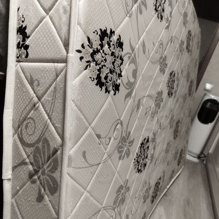 Матрас 140/200,пружинные блоки