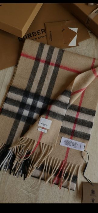 Fular bărbați Burberry model 2026, 100% cașmir, 6 modele