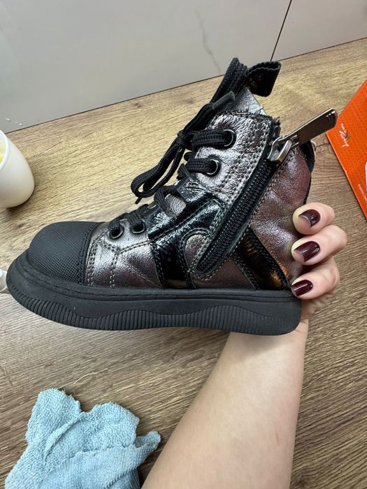 Прода детскую обувь