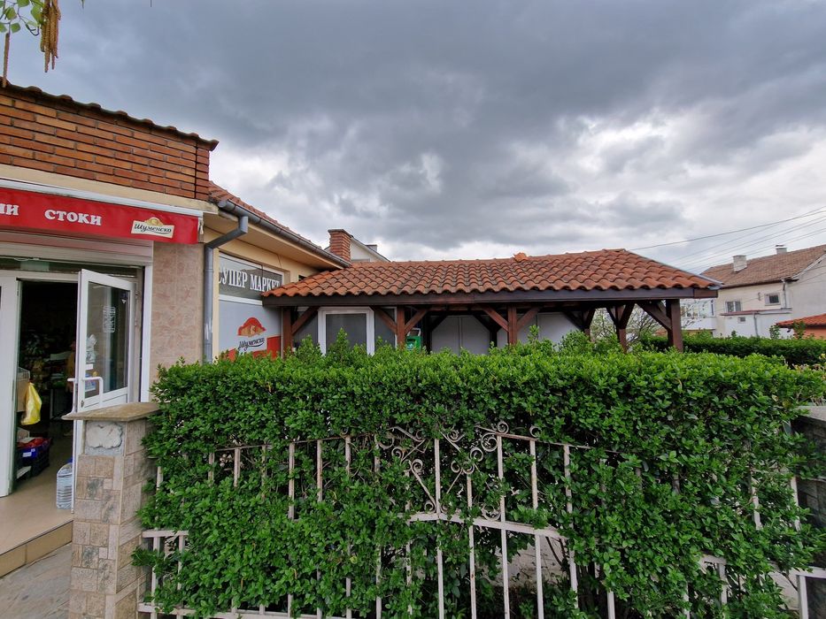 Дава се под наем Магазин в с. Овощник, Област Стара Загора - 60 кв.м за 357 € - Снимка #1