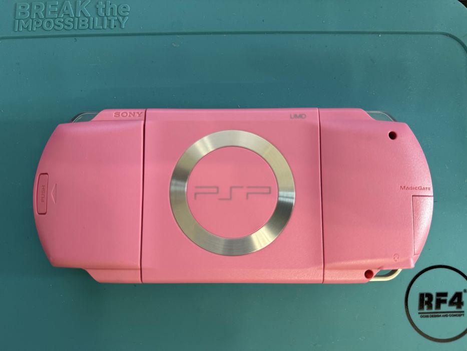Sony Playstation Portabil PSP 1000 Pink Roz Modat