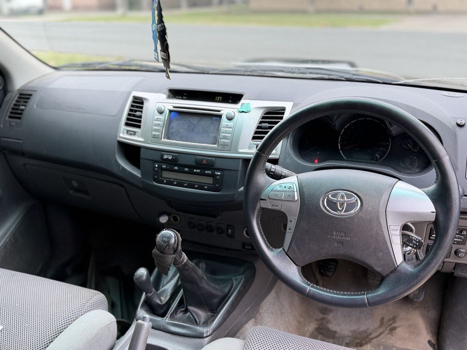 TOYOTA Hilux 2013 — imagine 5