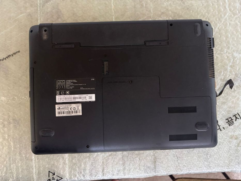 Ноутбук samsung б/у в нормальном состоянии