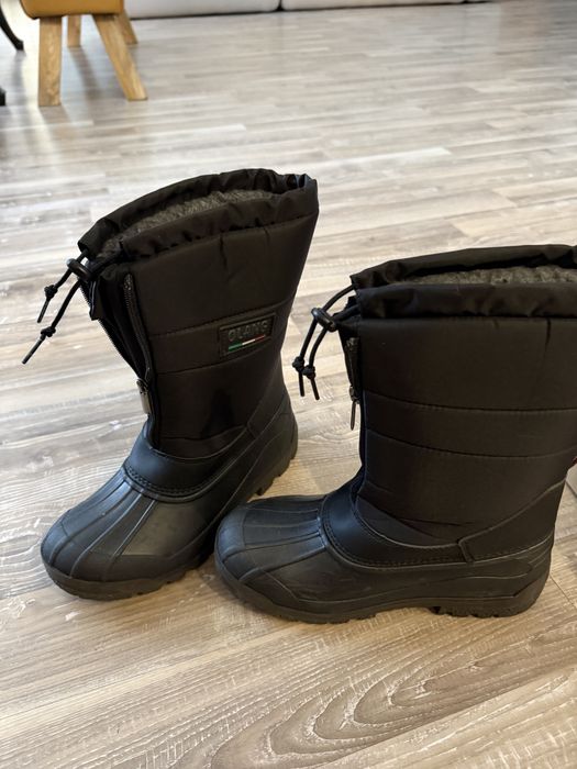 Vand Olang copii marimea 37/38 foarte putin folositi