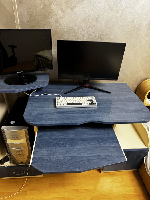 Двуцветно Бюро (синьо и бежаво)