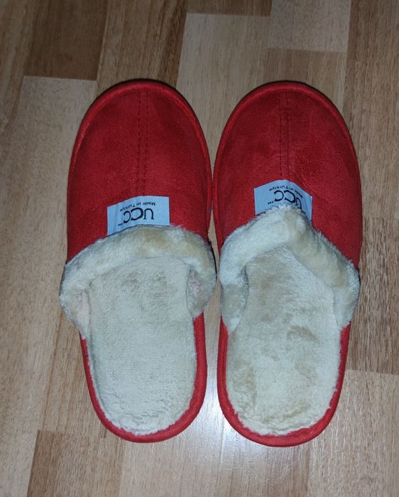 Papuci de casa noi