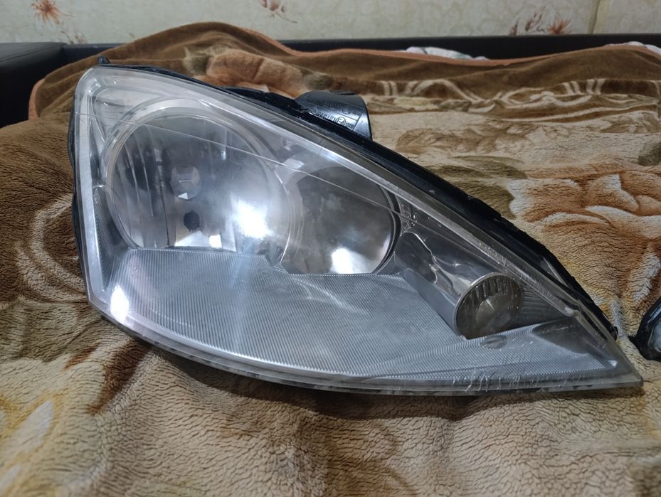 Фары  форд фокус 1