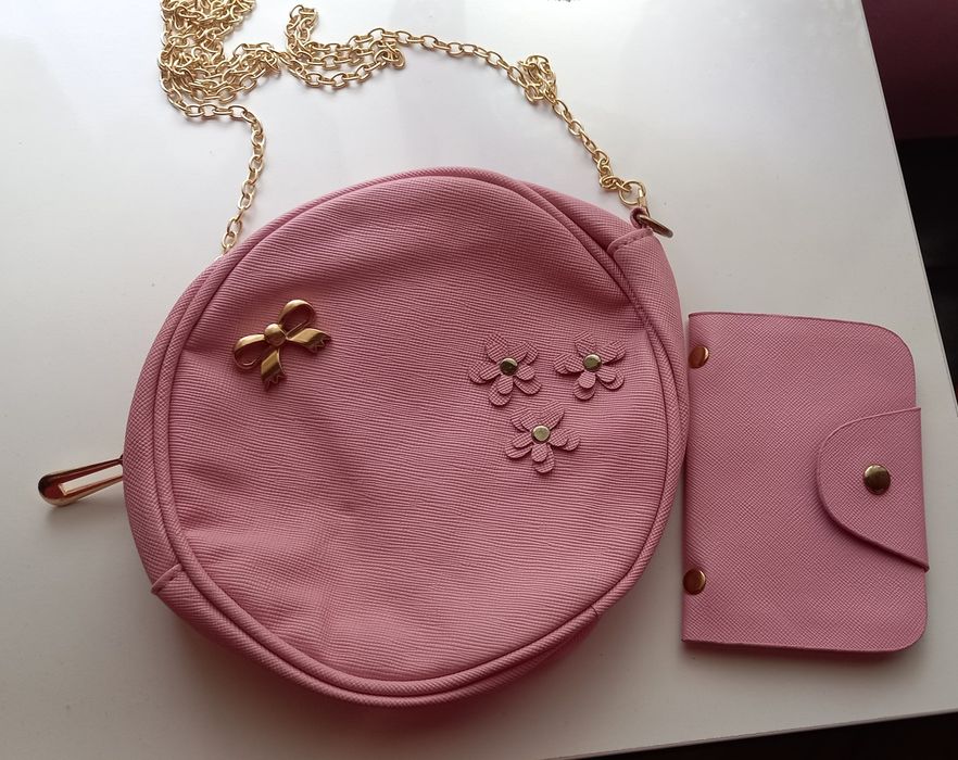 Малка чанта за рамо