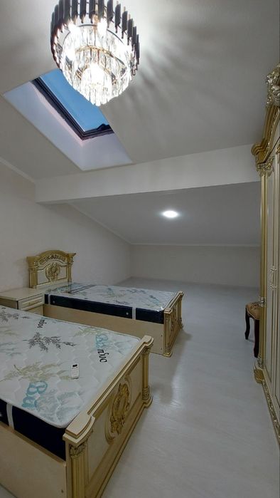 Сдается 6 ком квартира Дуплекс 7-8  этаж с лифтом.