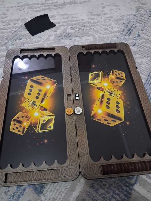 Нарды размер 50 на 50 см.