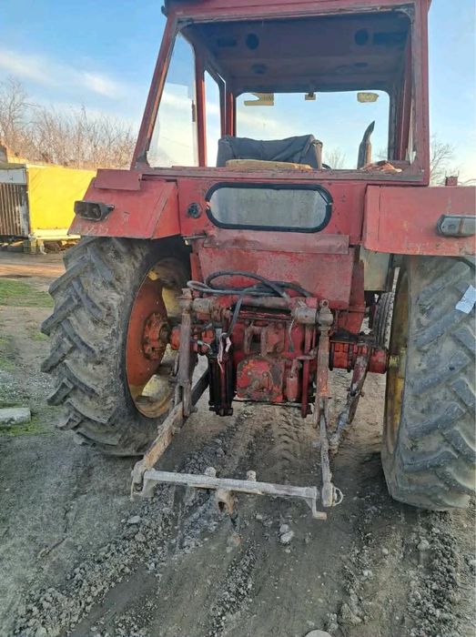Vând tractor U650 in stare buna de funcionare