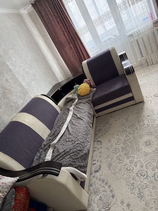 Диван, состояние среднее