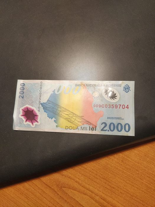 Bacnotă 2000 lei eclipsa soare