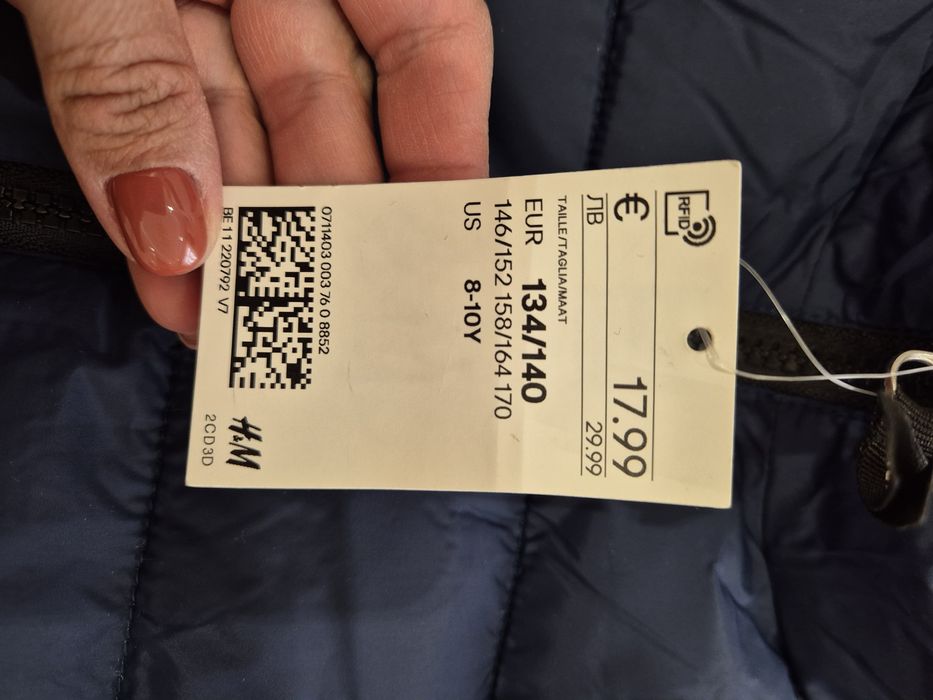 Жилетка H&M теплая на мальчика 8-10лет