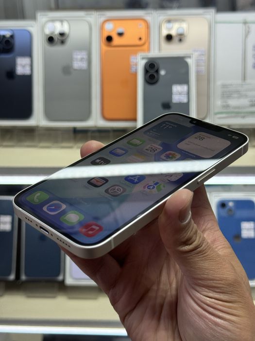  iPhone 13 5G 128gb QL/A starlight в отличном сост.