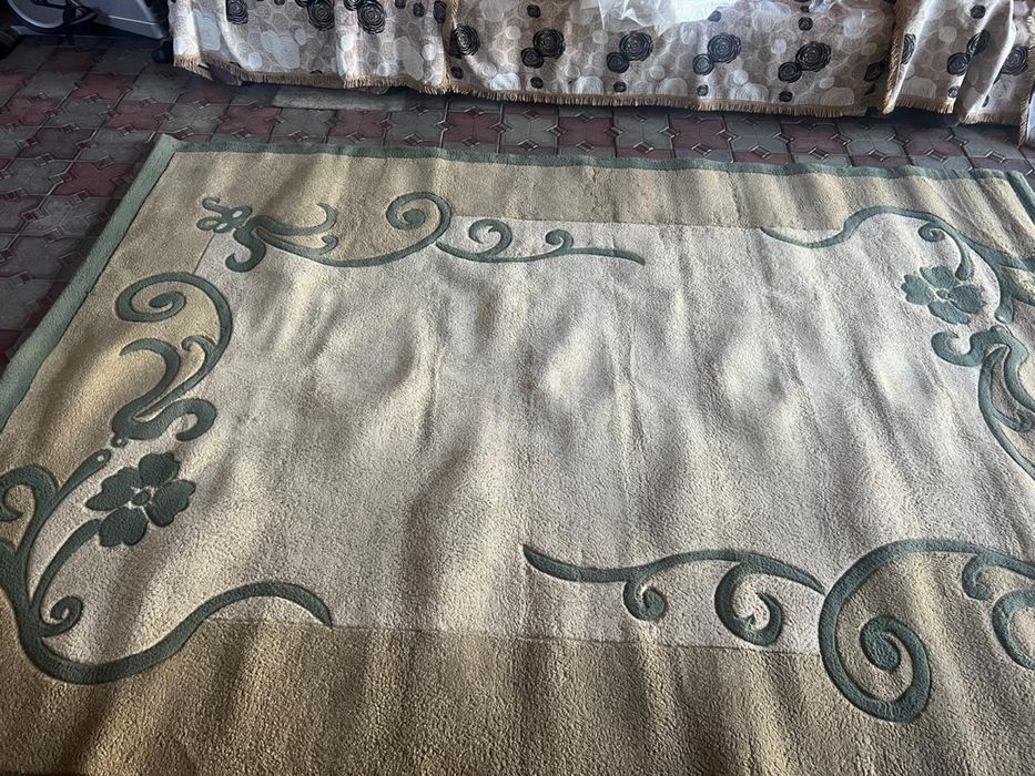 Продам ковры теплые в отличном состоянии!!!