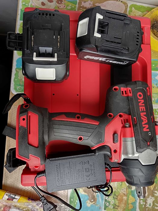 Ударен гайковерът onevan 1800nm