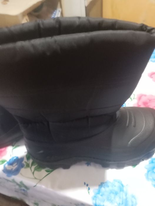 Распрадажи специ обуви прадаются