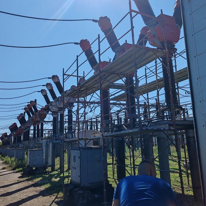 Schelă de închiriat