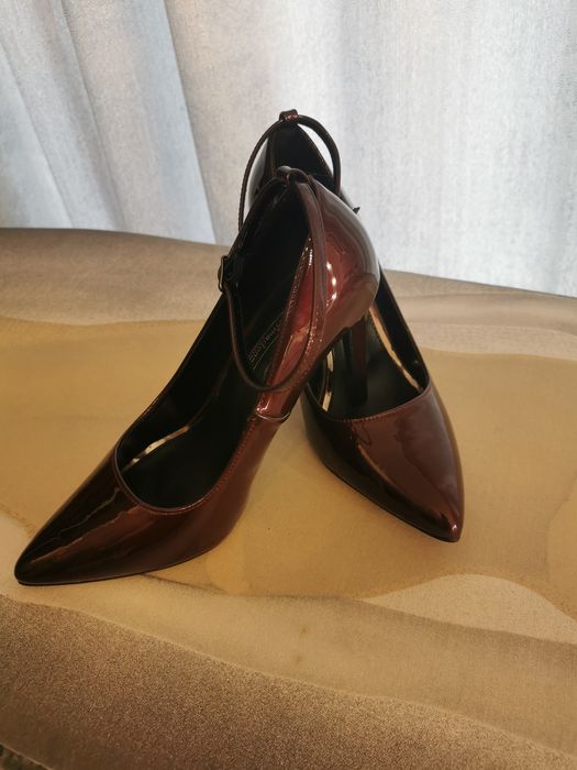 Pantofi noi Prima Donna, marimea 37