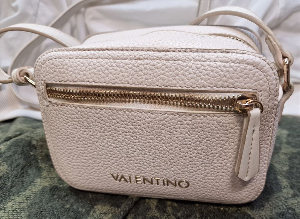 Valentino  малка бяла чанта