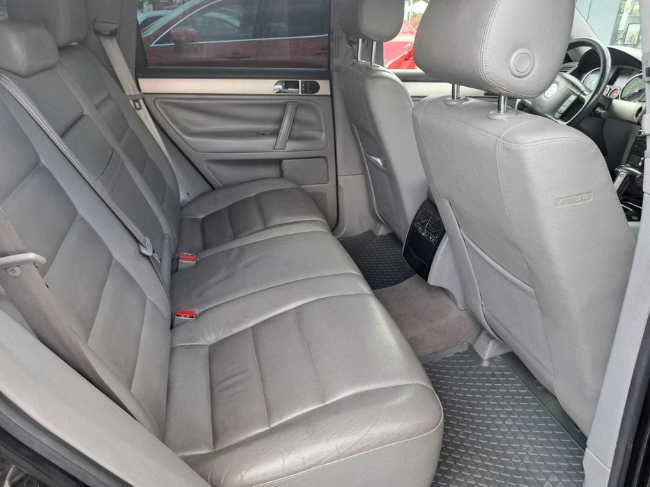 VW Touareg  2.5 // automat  // trapa // perne de aer // diferential blocabil