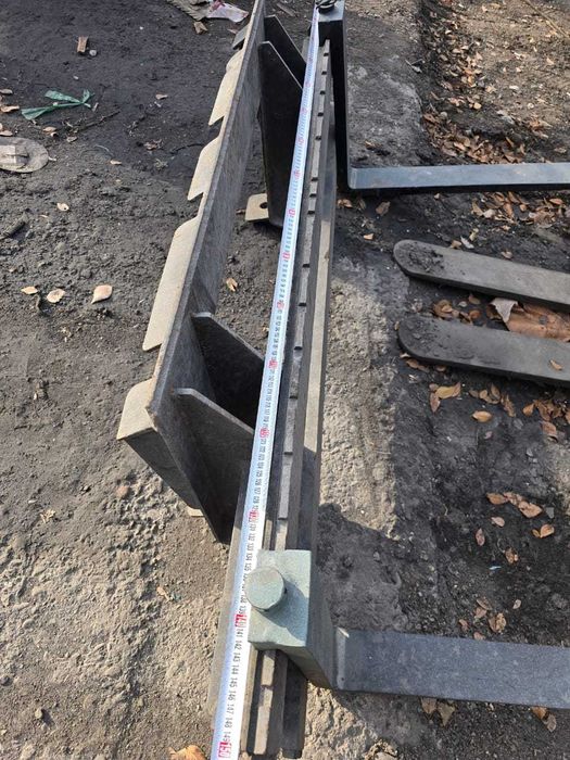 Вилы  Паллетные вилы Bobcat, Wecan, Case, Longking,