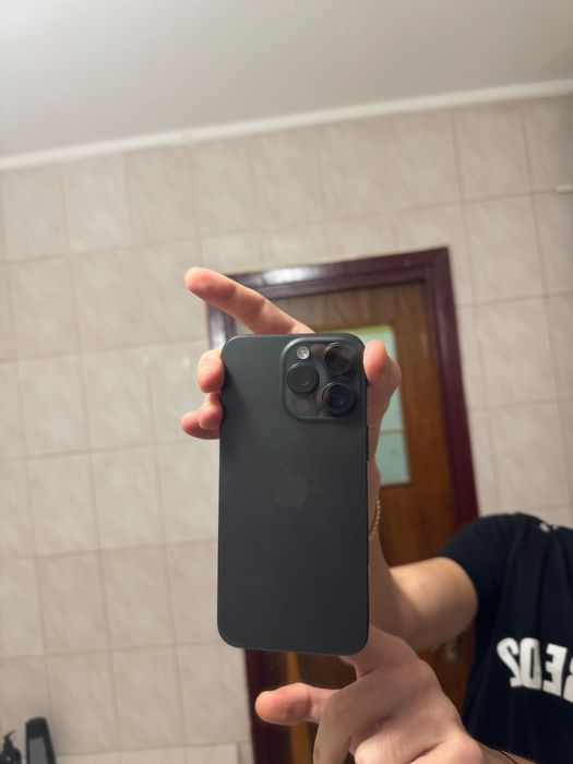 Vând Iphone 15 pro max 256gb/schimb și cu pc de gaming mesaj privat