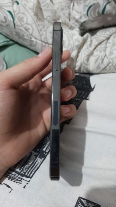 Айфон 12про оригинал